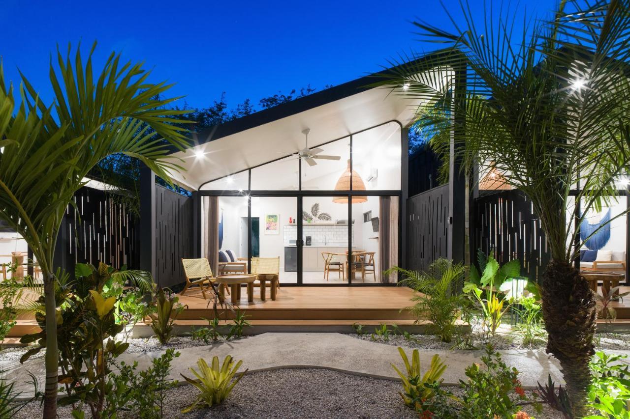 Favela Chic Tamarindo - Adults Only Apartment Bagian luar foto