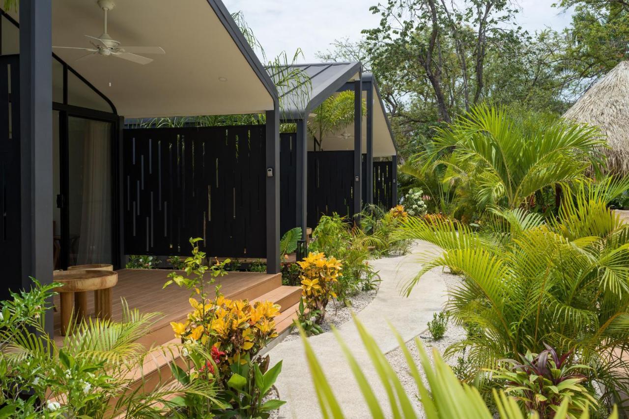Favela Chic Tamarindo - Adults Only Apartment Bagian luar foto