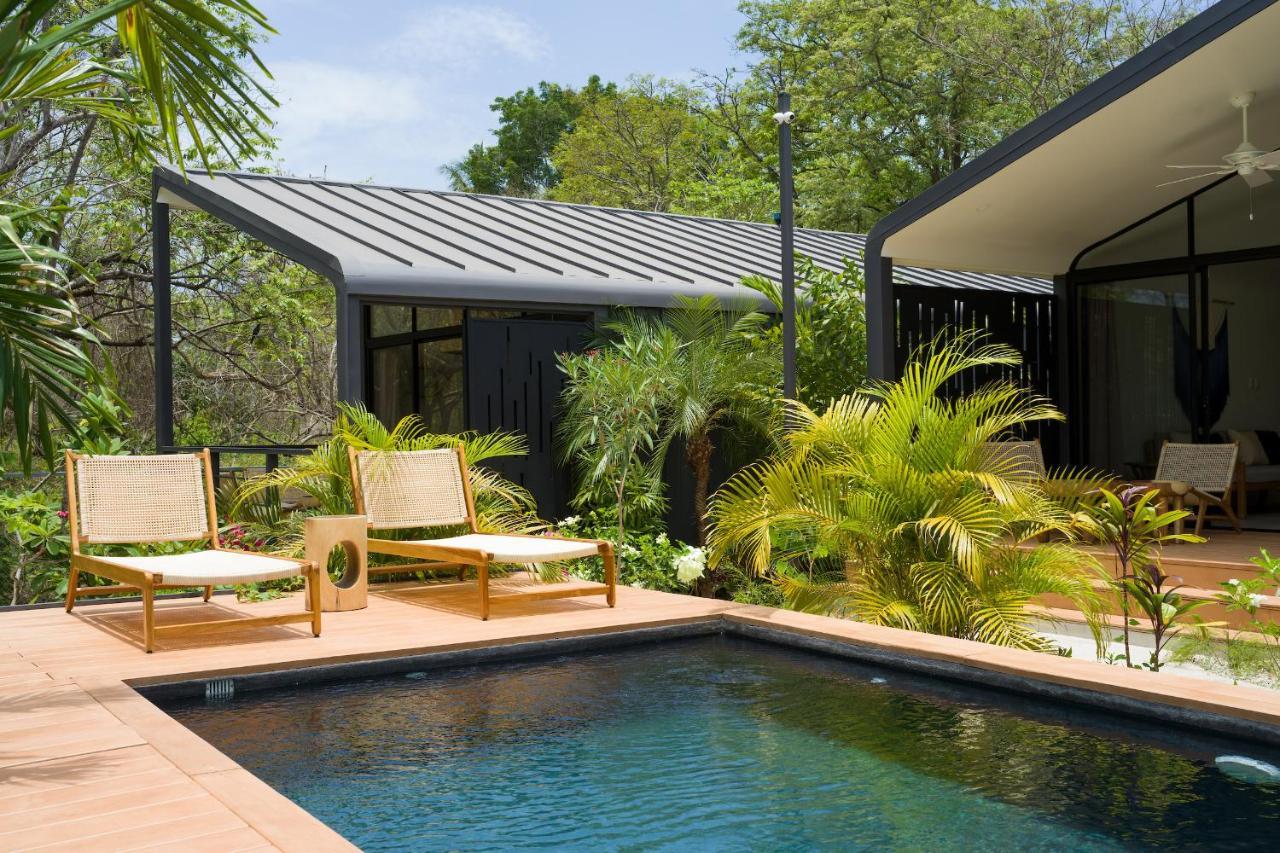 Favela Chic Tamarindo - Adults Only Apartment Bagian luar foto