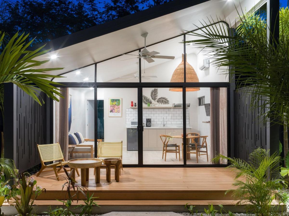 Favela Chic Tamarindo - Adults Only Apartment Bagian luar foto