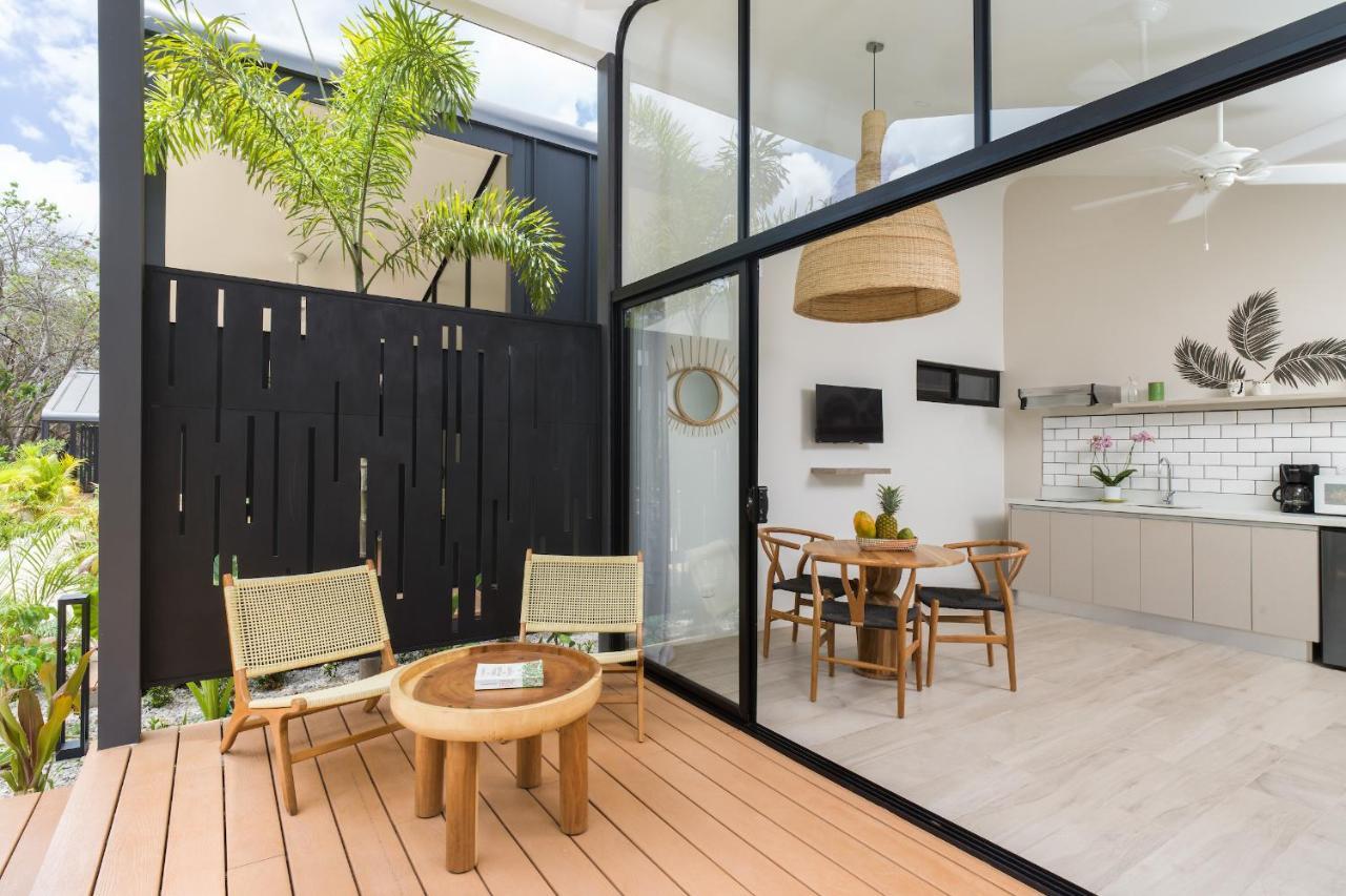 Favela Chic Tamarindo - Adults Only Apartment Bagian luar foto