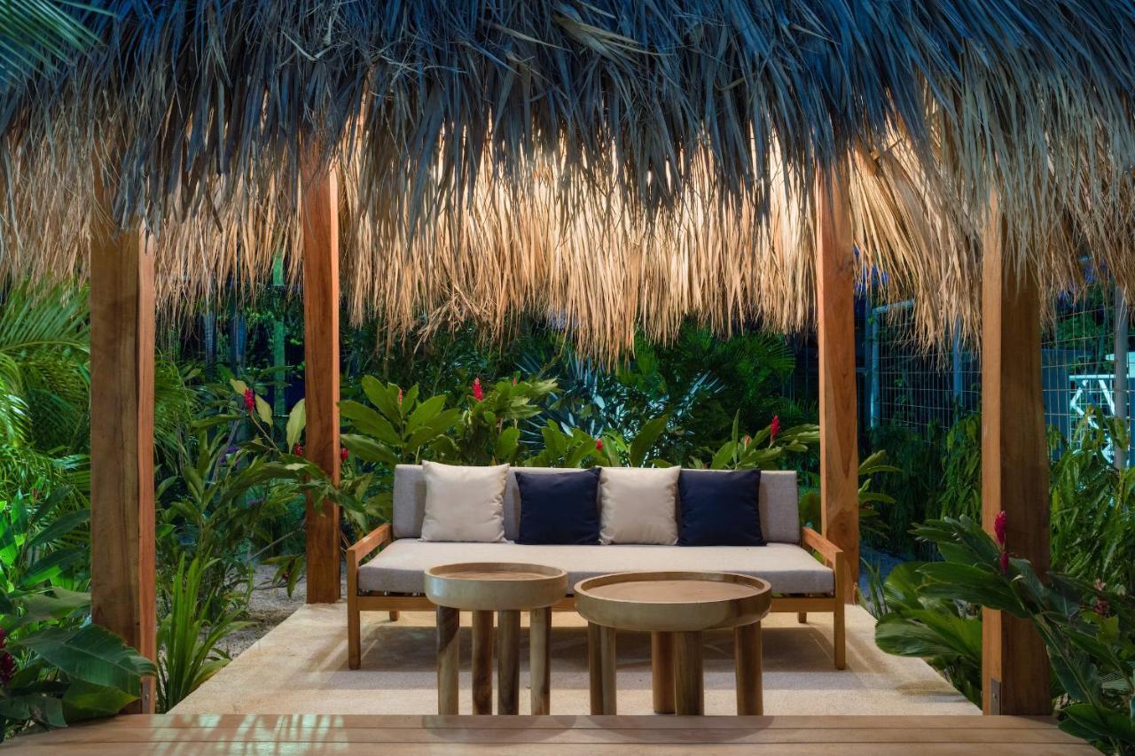 Favela Chic Tamarindo - Adults Only Apartment Bagian luar foto