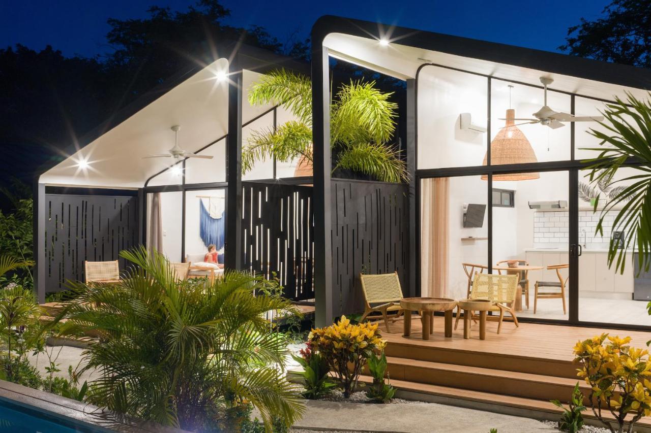 Favela Chic Tamarindo - Adults Only Apartment Bagian luar foto
