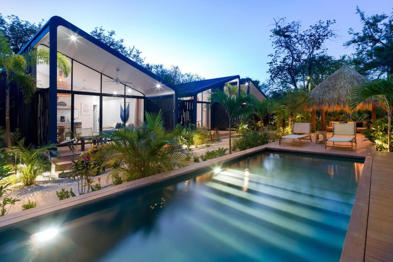 Favela Chic Tamarindo - Adults Only Apartment Bagian luar foto