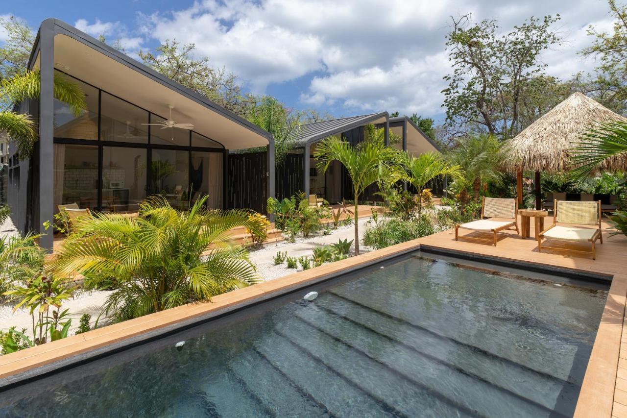 Favela Chic Tamarindo - Adults Only Apartment Bagian luar foto