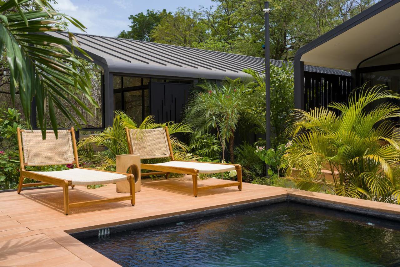 Favela Chic Tamarindo - Adults Only Apartment Bagian luar foto